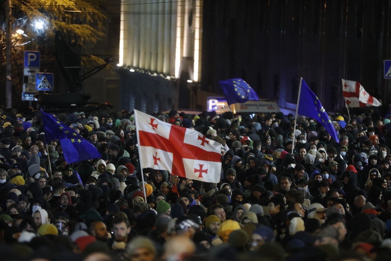 Georgians storm TV station demanding unbiased reporting