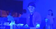 Tak koronawirus rozprzestrzenia się w restauracji [Wideo]
