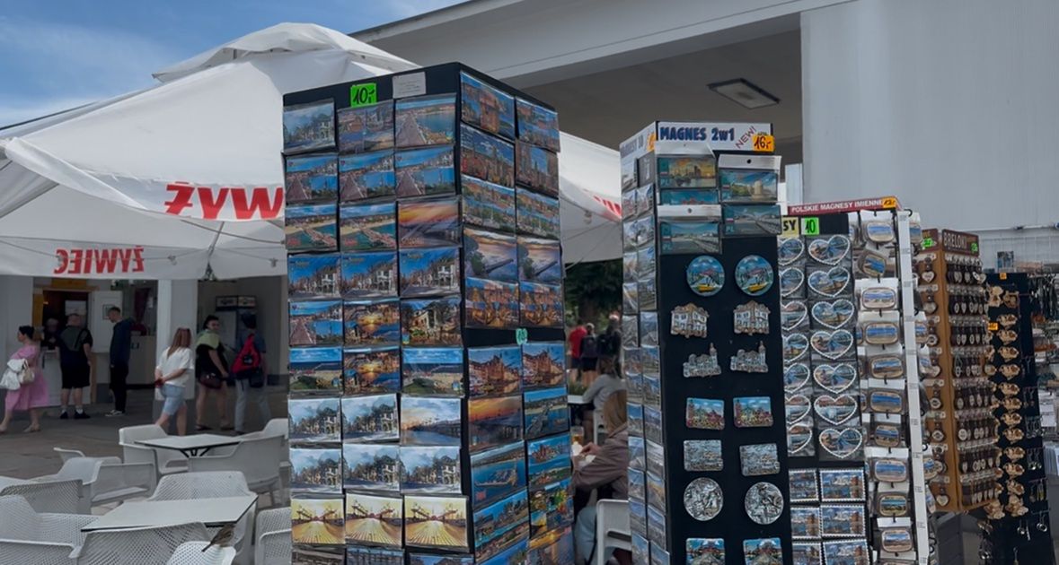 Magnesy to najpopularniejsze pamiątki z wakacji 