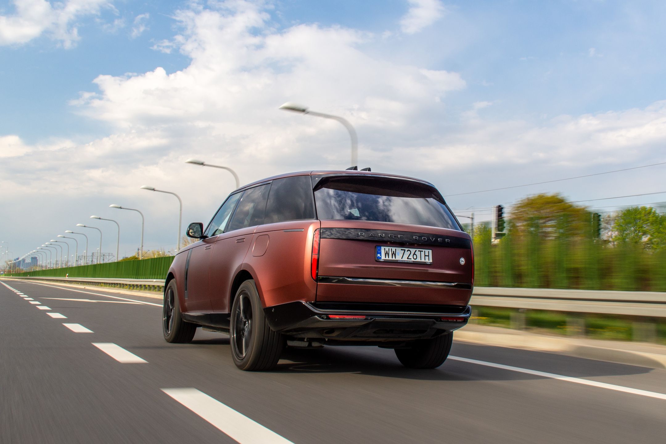 Range Rover P510e SV SWB