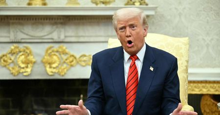 Działo się w nocy. Trump zbyt przychylny Rosji. Wyniki sondażu