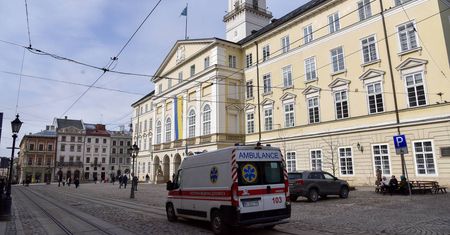 W Trościańcu Rosjanie nie pozwalają karetkom wyjeżdżać do wezwań. “Trwa ludobójstwo na ludności ukraińskiej”