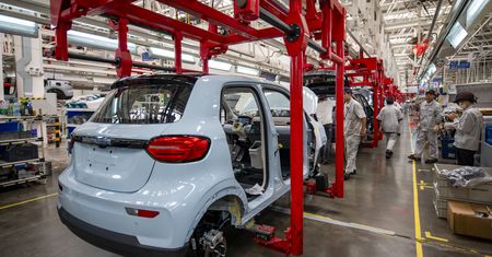 Chińczycy wybrali Polskę. Będą produkować auta elektryczne w Tychach
