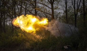 USA przekażą Ukrainie "zakazaną broń"? To ma pomóc w kontrofensywie [RELACJA NA ŻYWO]