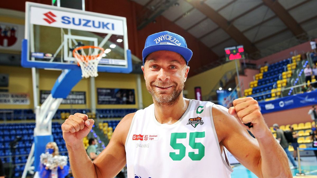 Zdjęcie okładkowe artykułu: Materiały prasowe / Andrzej Romański / Energa Basket Liga / Na zdjęciu: Łukasz Koszarek