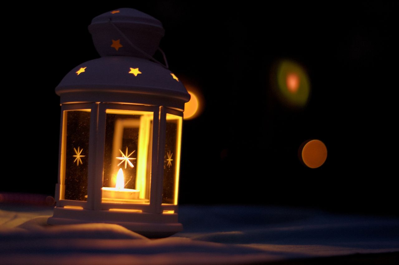 Lampion adwentowy. Jak zrobić? Gdzie kupić?