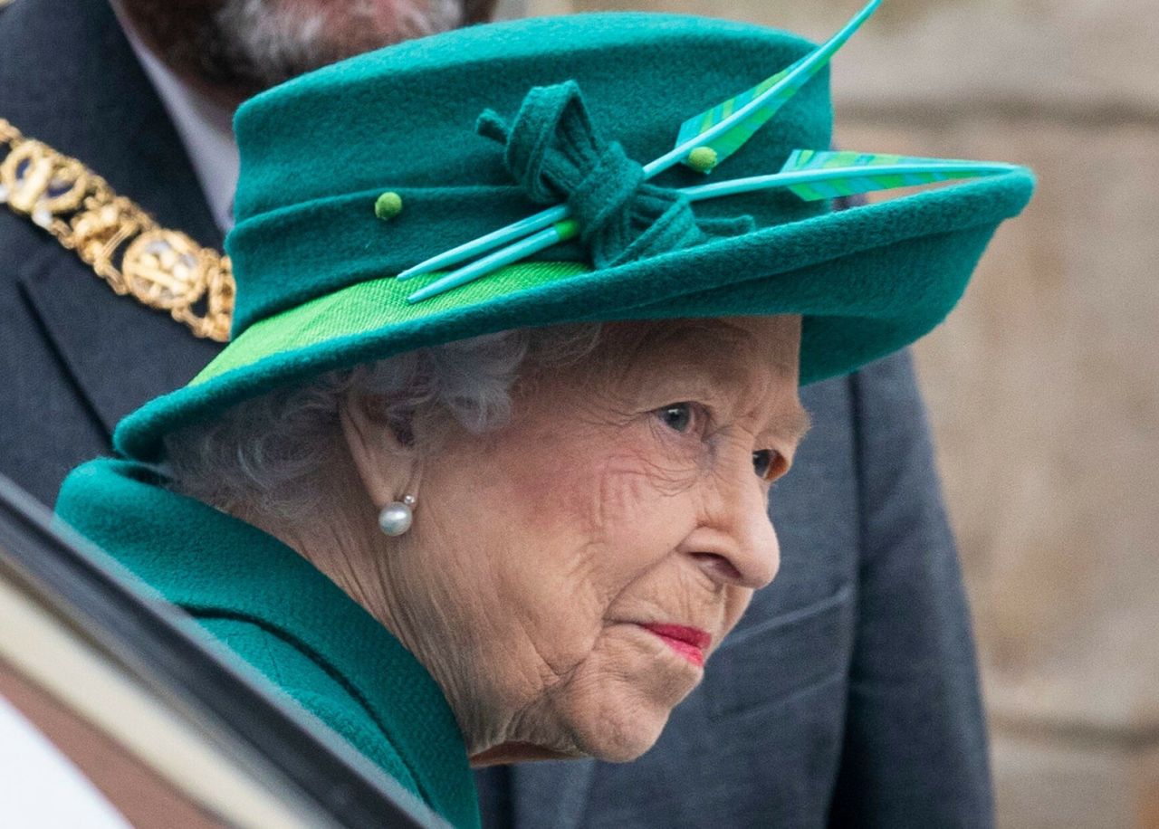 Królowa Elżbieta II odwołuje przedświąteczny rodzinny obiad. Przez sytuację pandemiczną