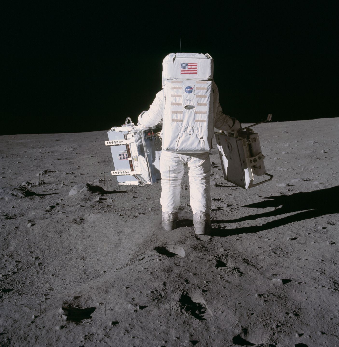 Zobacz, jak wyglądała misja Apollo 11 na zdjęciach dzień po dniu 9