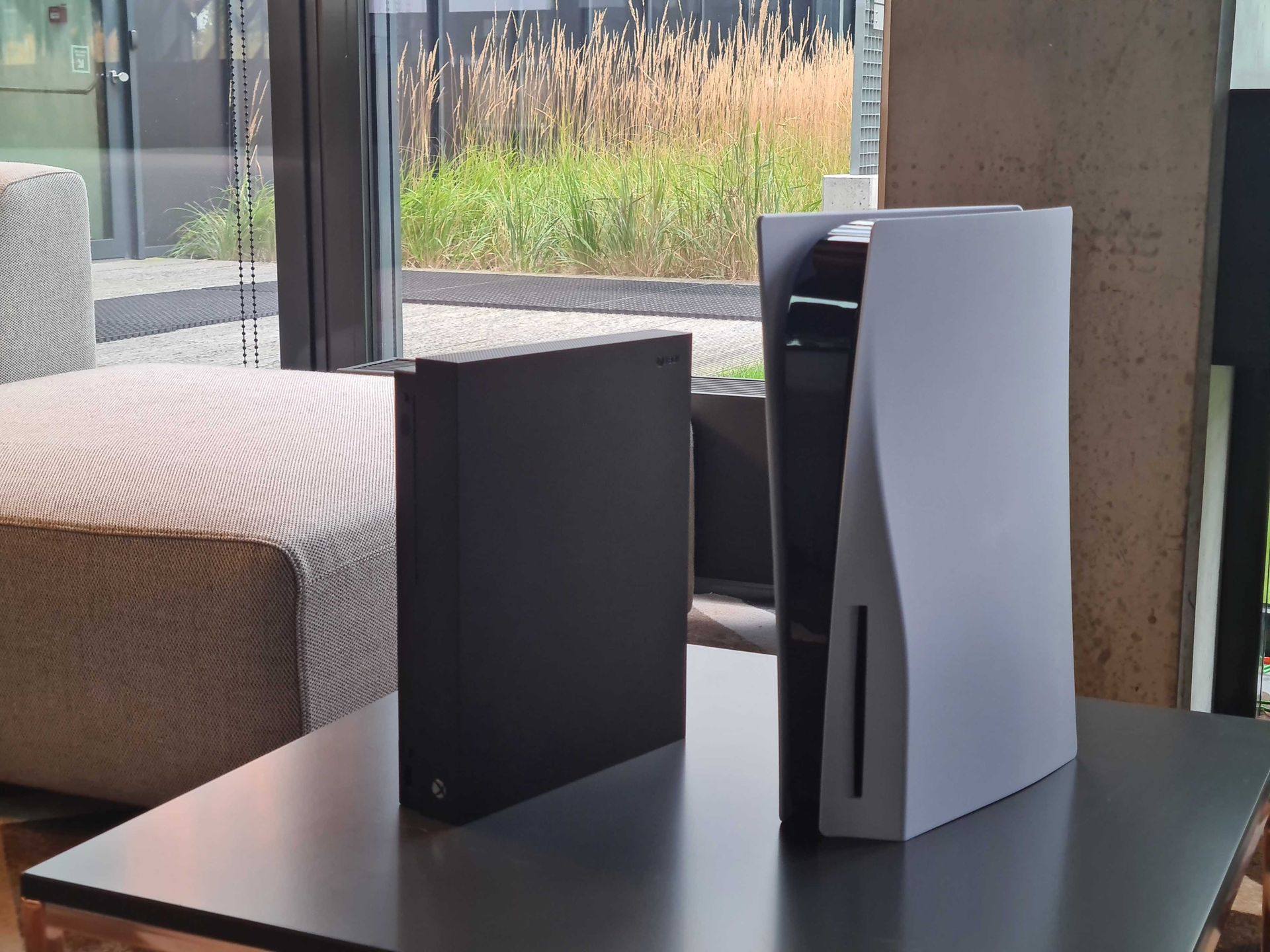 Matko bosko, kto to tak zaprojektował. PlayStation 5: test i recenzja 7