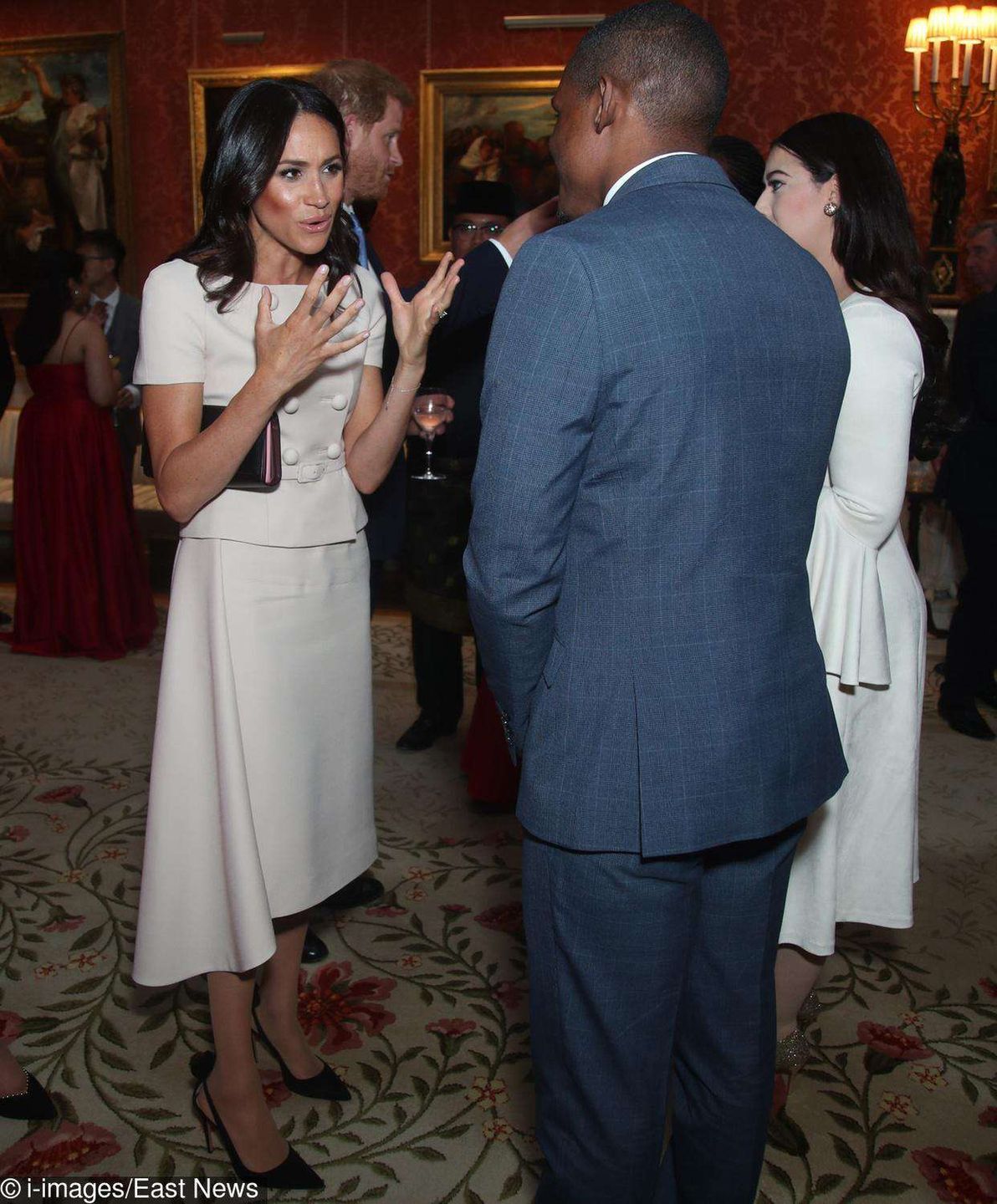 Meghan Markle i książę Harry na rozdaniu nagród Queen Young Leaders Awards 2018 w Pałacu Buckingham