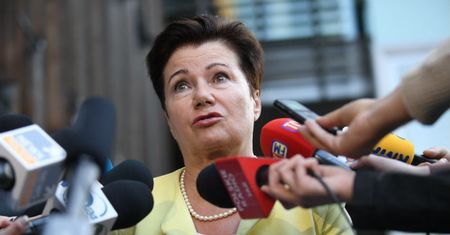 Hanna Gronkiewicz-Waltz realizuje żądania Grzegorza Schetyny