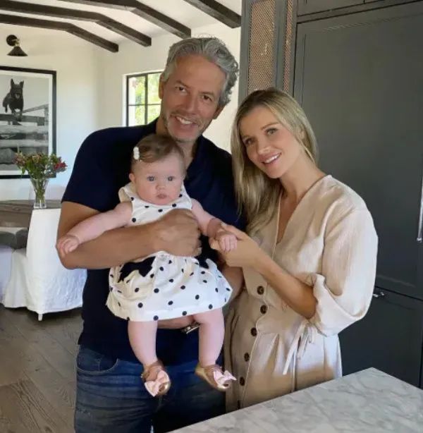 Douglas Nunes i Joanna Krupa z córką