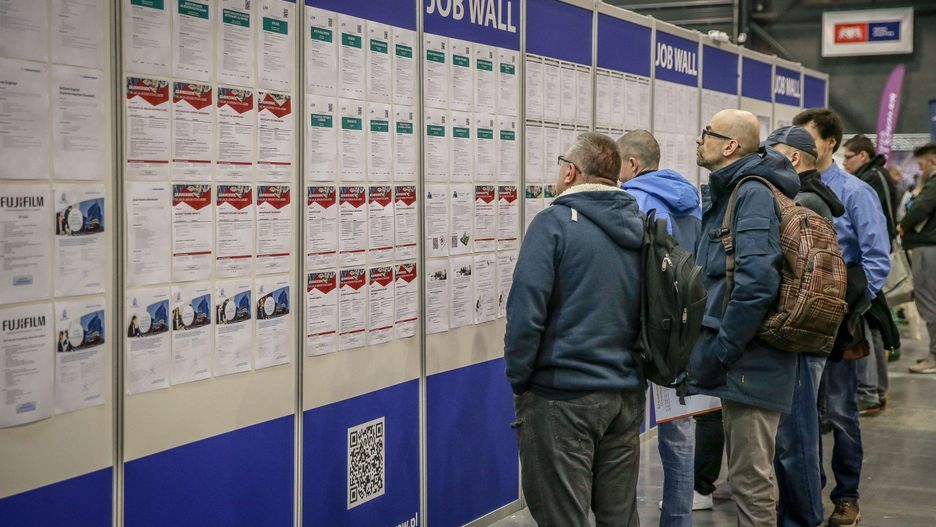W sierpniu spadła liczba ofert pracy.  Sytuacja coraz bardziej przypomina tę z 2020 roku, kiedy to ofert pracy było najmniej w historii badania prowadzonego przez Grant Thornton, fot. archiwalne/ilustracyjne K. Misztal/Polska Press