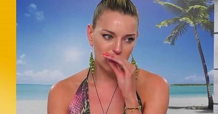 Oliwia z "Love Island" pokazała się w bieliźnie. Miała pomóc kobietom. Fanki ruszyły do ataku