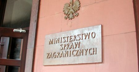 Wydatki MSZ w okresie pandemii. Puzzle za 90 tysięcy, znana uczelnia i fundacja
