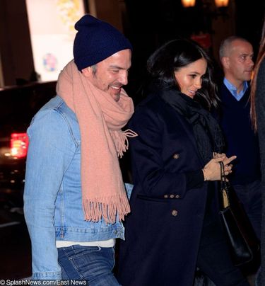 Meghan Markle goes to dinner with a male friend in New York    Pictured: Meghan Markle      World Rights, No Portugal Rights