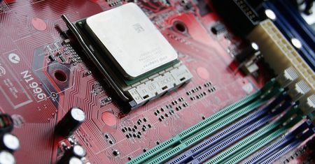 AMD podobno pracuje nad kartami dla kryptogórników