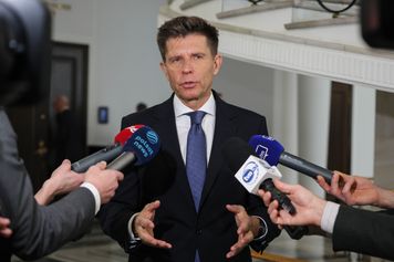 Senat zdecydował ws. zmian w podatkach. Odrzucił rewolucyjne poprawki Kowalskiego i Petru