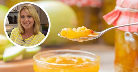 Nie z truskawek, nie z wiśni. Ewa Wachowicz przyrządza dżem z nietypowego produktu
