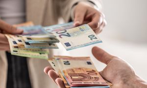 Ile kosztuje euro? Kurs euro do złotego PLN/EUR 19.11.2025