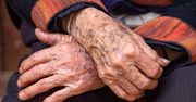 Skąd się bierze zapach starszych ludzi? Przyczyną nie brak higieny