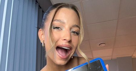 Podekscytowana Julia Wieniawa DEBIUTUJE w roli jurorki "Mam talent!". "TRZYMAJCIE KCIUKI" (FOTO)