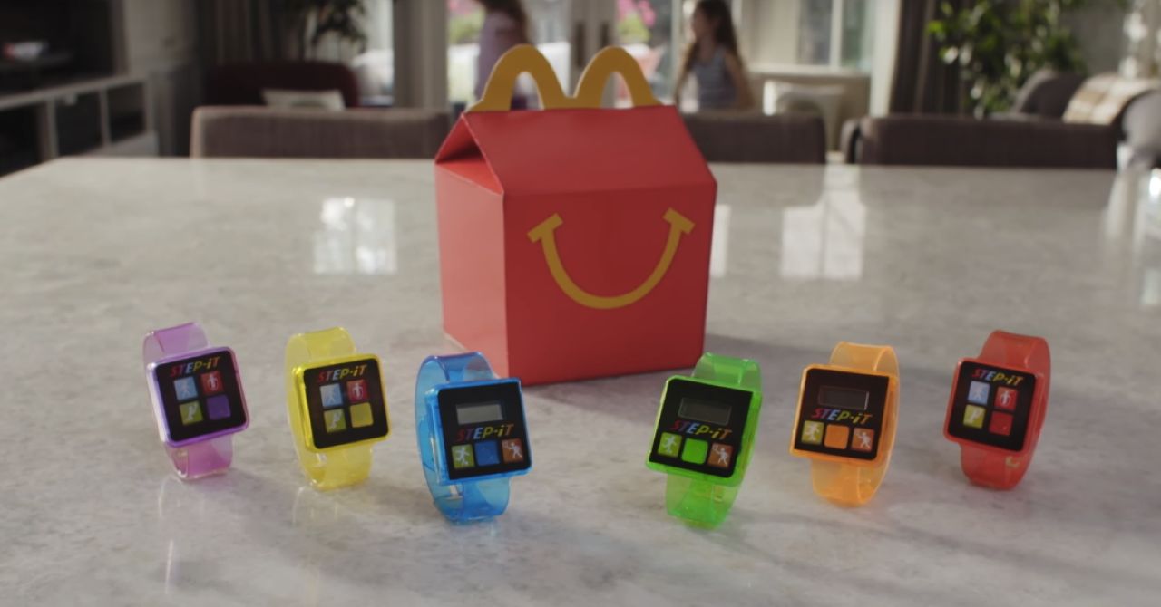 Dziecięce opaski fitness w McDonald’s wycofane ze sprzedaży już po kilku dniach