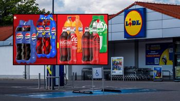 Przeceny ważne 20 grudnia w Lidlu. Taniej napoje, masło i słodycze