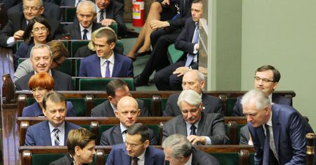 Podatek od instytucji finansowych. PiS zapowiada poprawkę podwyższającą stawkę podatku bankowego