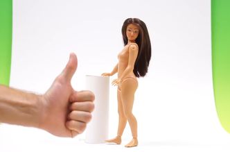 Lammily - "nowa Barbie" jak zwykła kobieta. Ma nawet cellulit