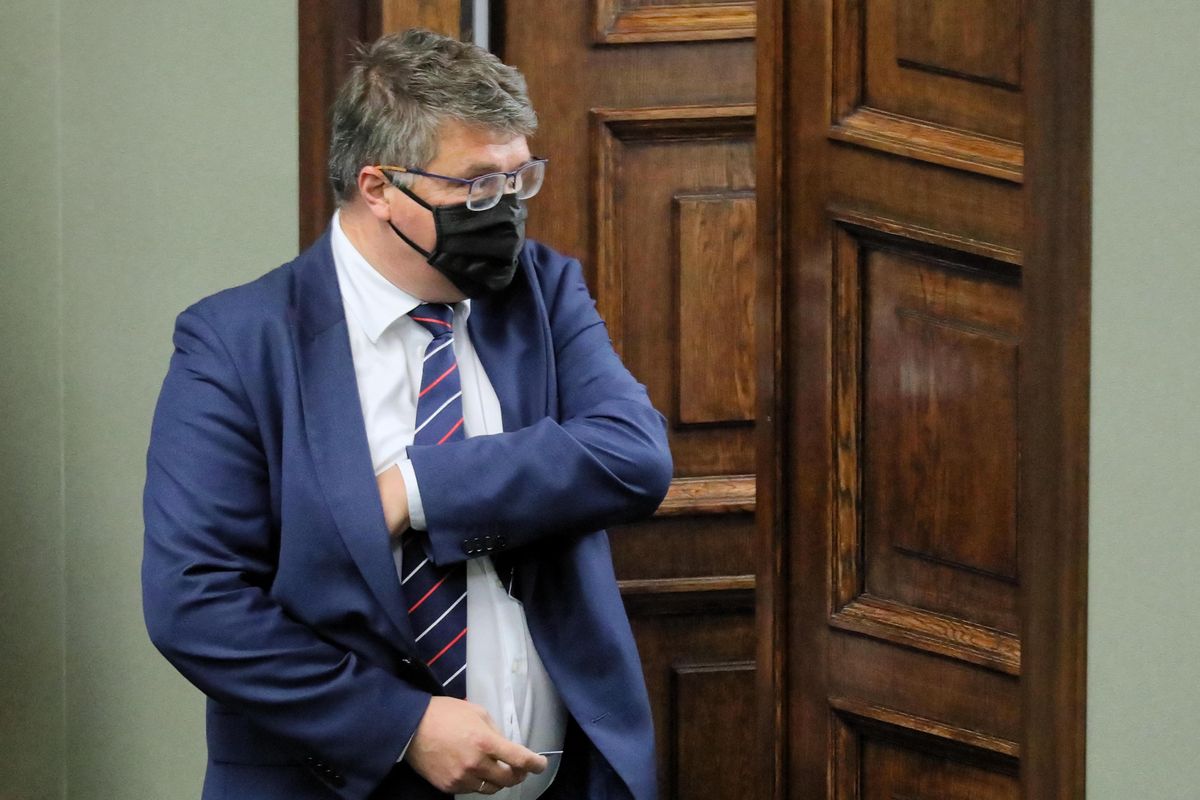 Według Macieja Wąsika, działania prezesa NIK Mariana Banasia to jedynie "własna obrona" 