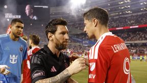 Messi podszedł do "Lewego". "To zdjęcie obiegnie świat" [OPINIA]