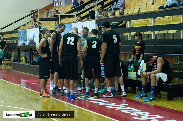 Jeziorowców stać na podjęcie walki z mistrzem?