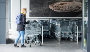 Rośnie sprzedaż testów na COVID-19. W Lidlu online pustki w magazynie