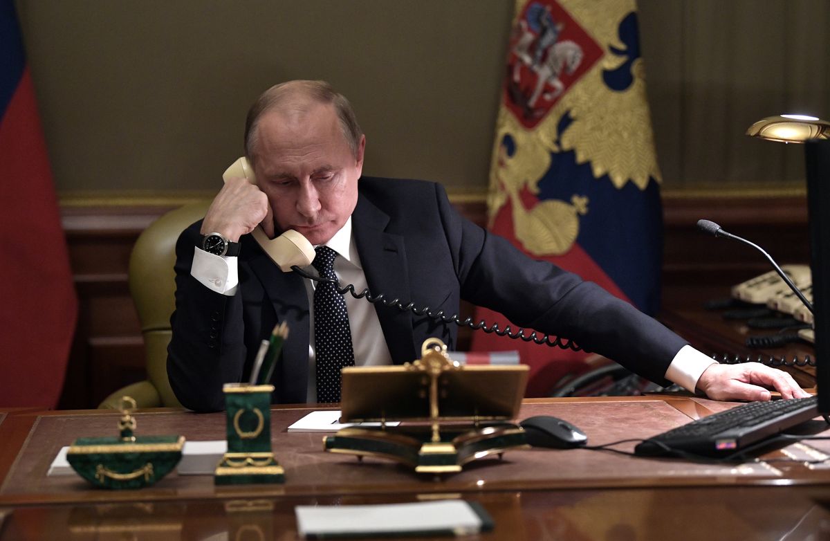 Macron i Scholz wezwali Putina do zakończenia inwazji na Ukrainę. Zdjęcie poglądowe 