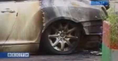 Bentley Continental GT podpalony w Rosji [wideo]