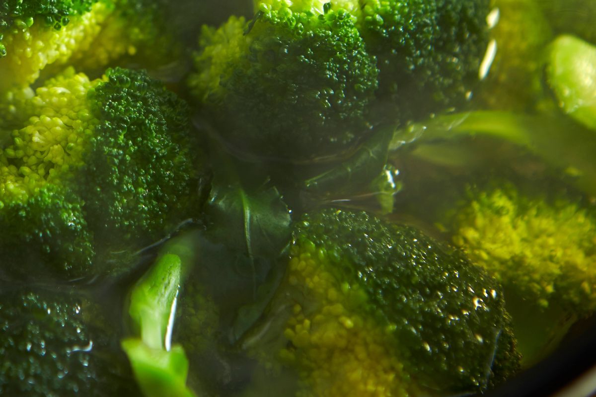 How should one prepare broccoli?