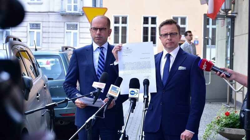 Prokuratura umarza śledztwo ws. zakupu respiratorów od firmy z Lublina