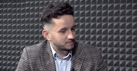Polak usunięty z programu w USA. Lawina krytyki