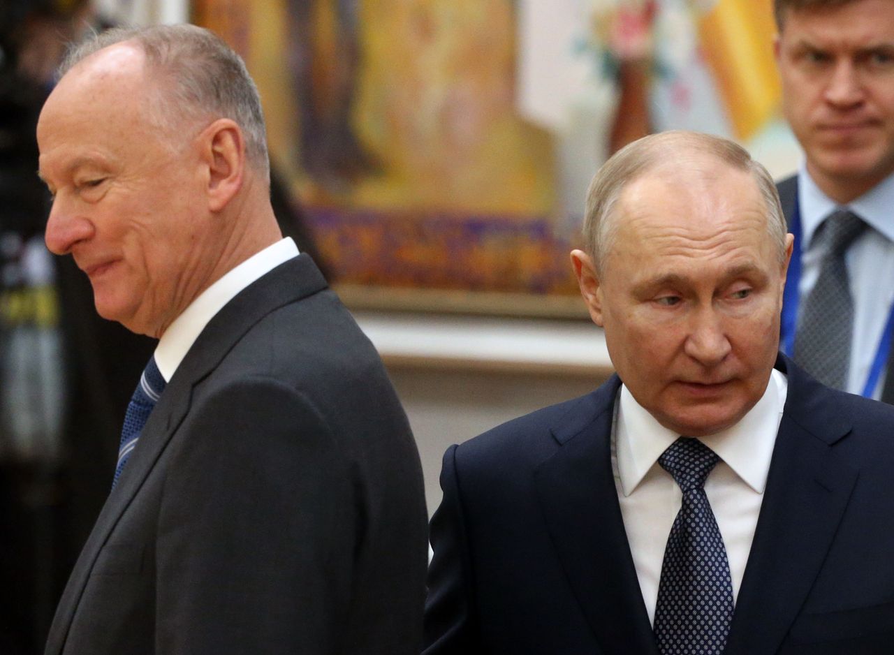 Another reshuffle in Russia as Putin makes a security chief his first advisor