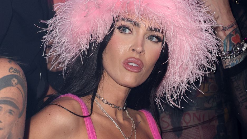 Megan Fox włożyła "diamentowe majtki" na spodnie