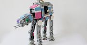 AT-AT z LEGO i specjalną przesyłką