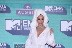 Gwiazdy na gali MTV EMA. Czyli głębokie dekolty i odważne wycięcia
