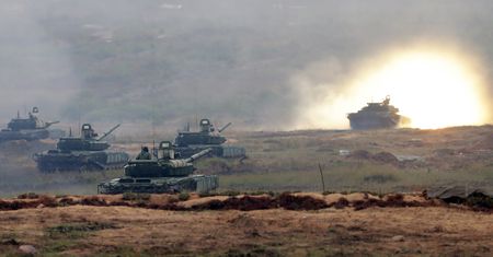 Rosja przygotowuje armie do wojny? "Manewry o znaczeniu strategicznym na dużą skalę"