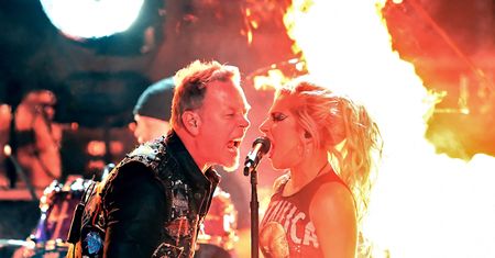 Wpadka na Grammy 2017. Lady Gaga uratowała występ Metalliki. James Hetfield wściekły