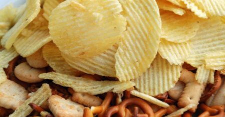 Szkodliwe chipsy. Zrezygnuj z nich, a dowiesz się, co zyskasz