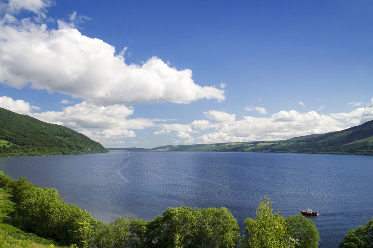 Co naprawdę żyje w głębi jeziora Loch Ness? Naukowcy postanowili to zbadać