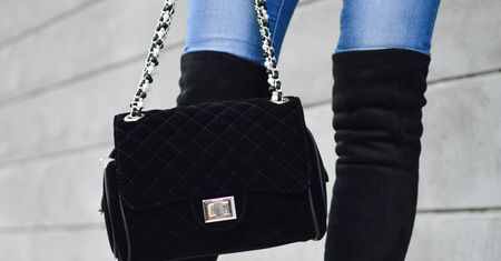 To zdobienie w torebkach pokochała Chanel. Znajdziesz je w o wiele tańszych modelach