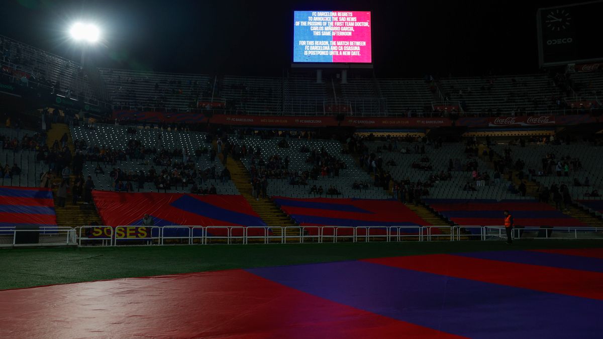 PAP/EPA / Toni Albir / Na zdjęciu: stadion Barcelony