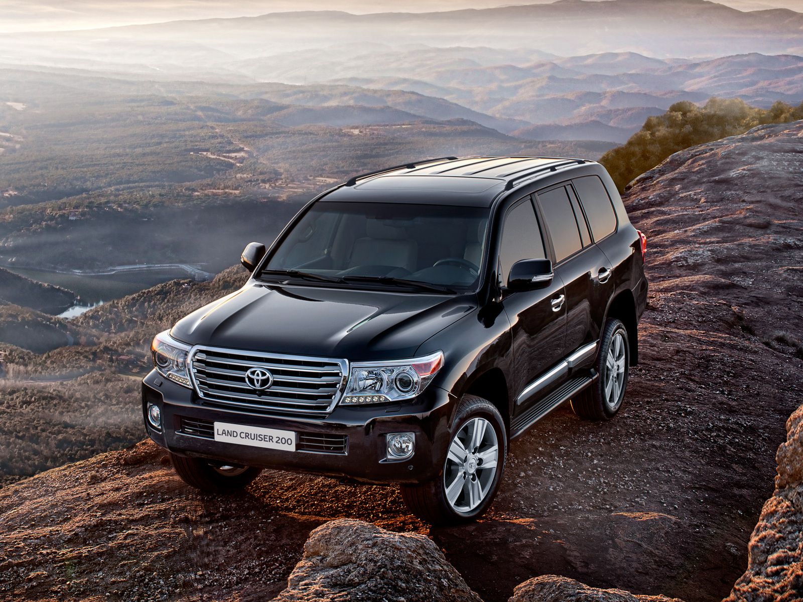 Toyota Land Cruiser 2